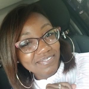 Meet your Posher, Brandie